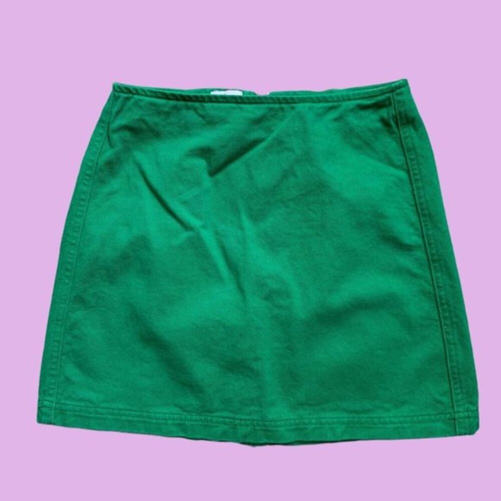 URBAN OUTFITTERS GREEN MINI‎ SKIRT